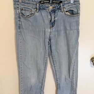 Women's Jeans - Size 28